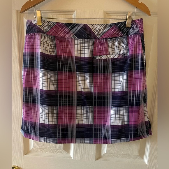 IZod golf skirt • Women’s size 8 - Picture 8 of 10